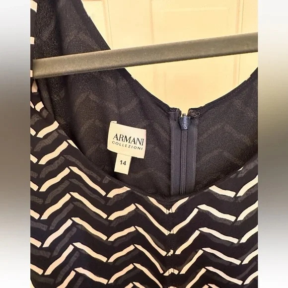 Armani Collezioni Herringbone Navy And White Print Shift Dress (RRP$995) Sz 14